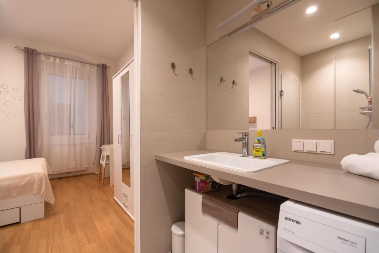 Apartamento An Der Donau, 10 Minuten Ins Zentrum, Klimaanlage *